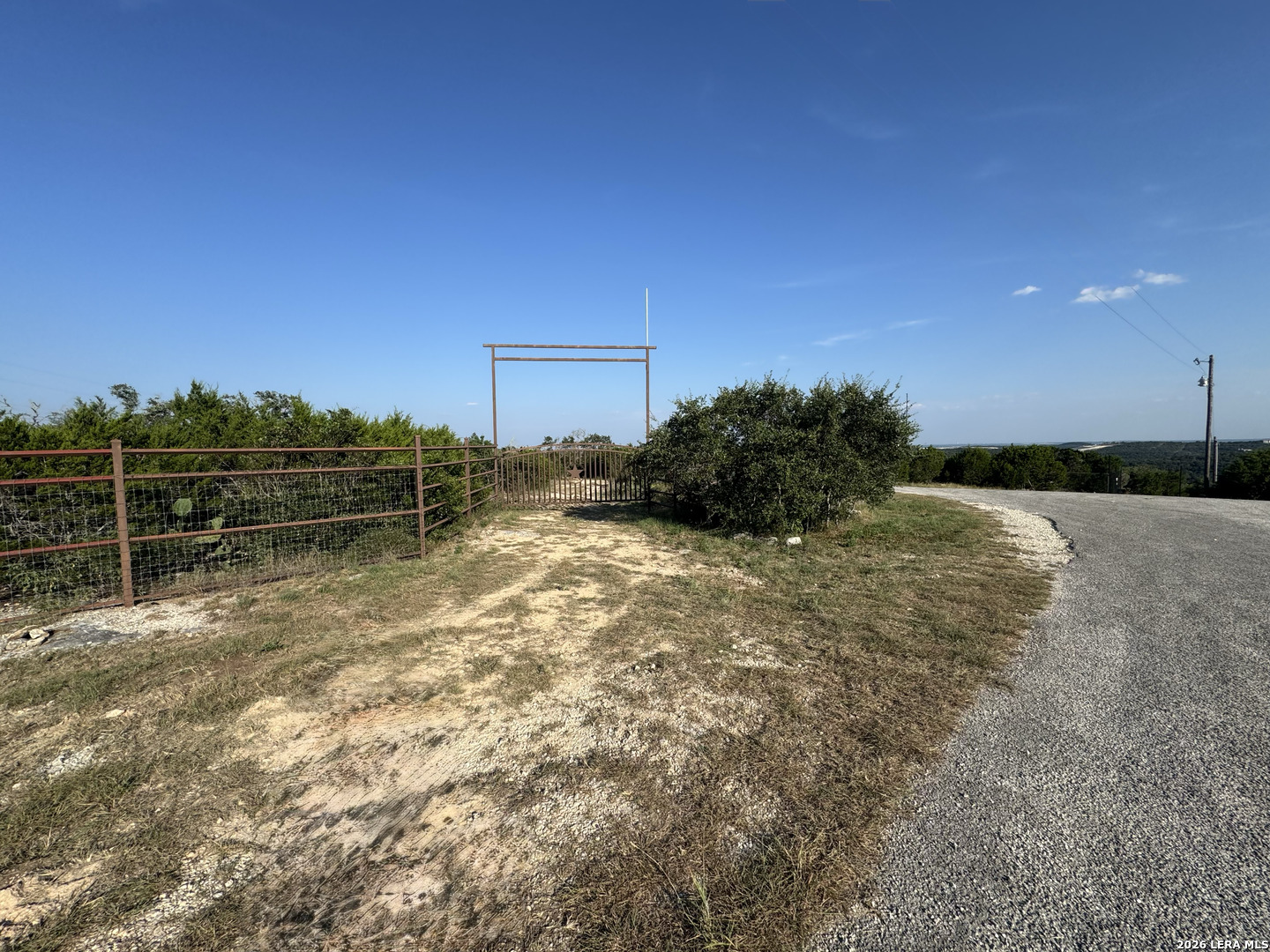 1423 County Road 2744 Mico TX 78056