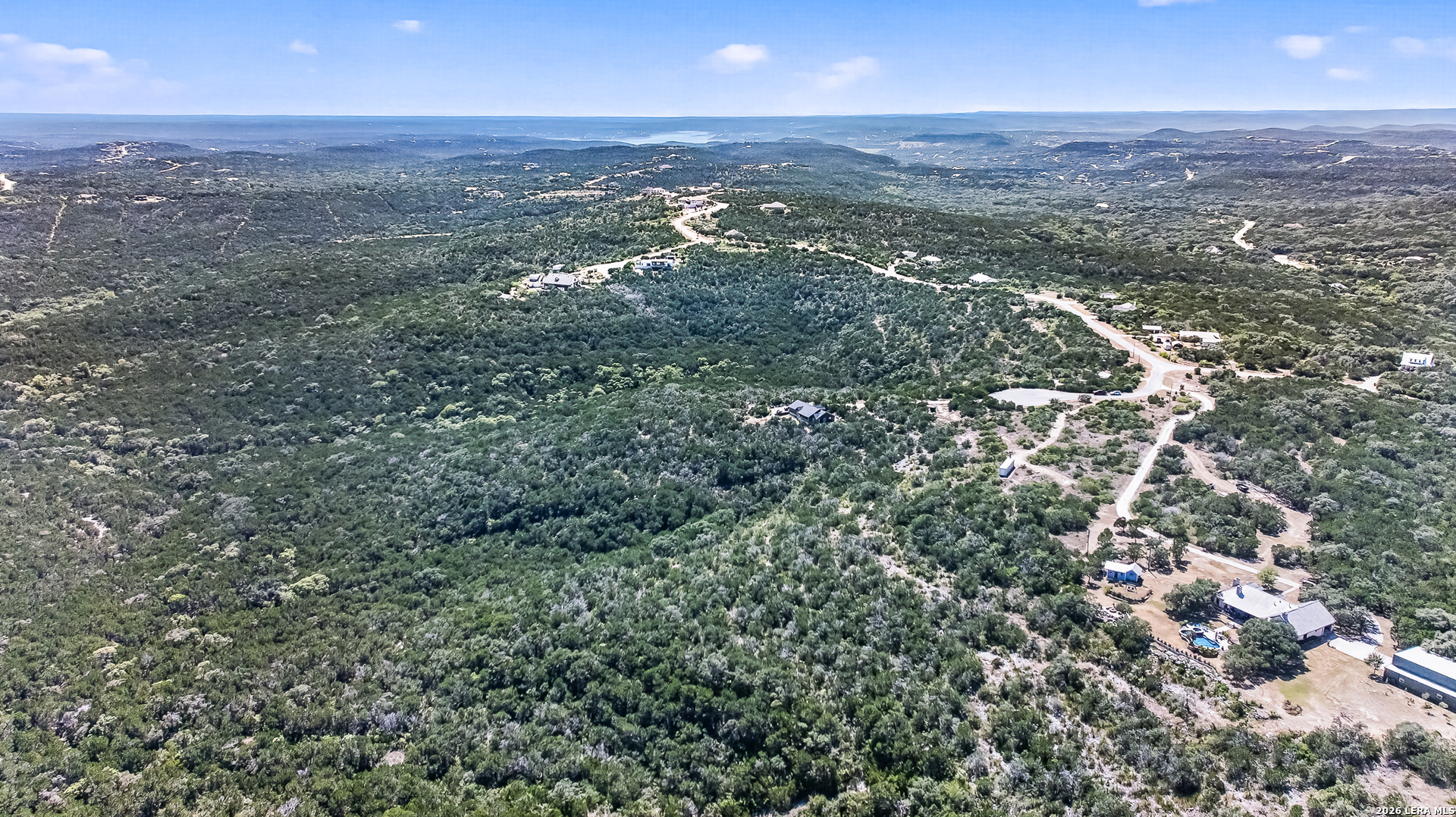 1423 County Road 2744 Mico TX 78056