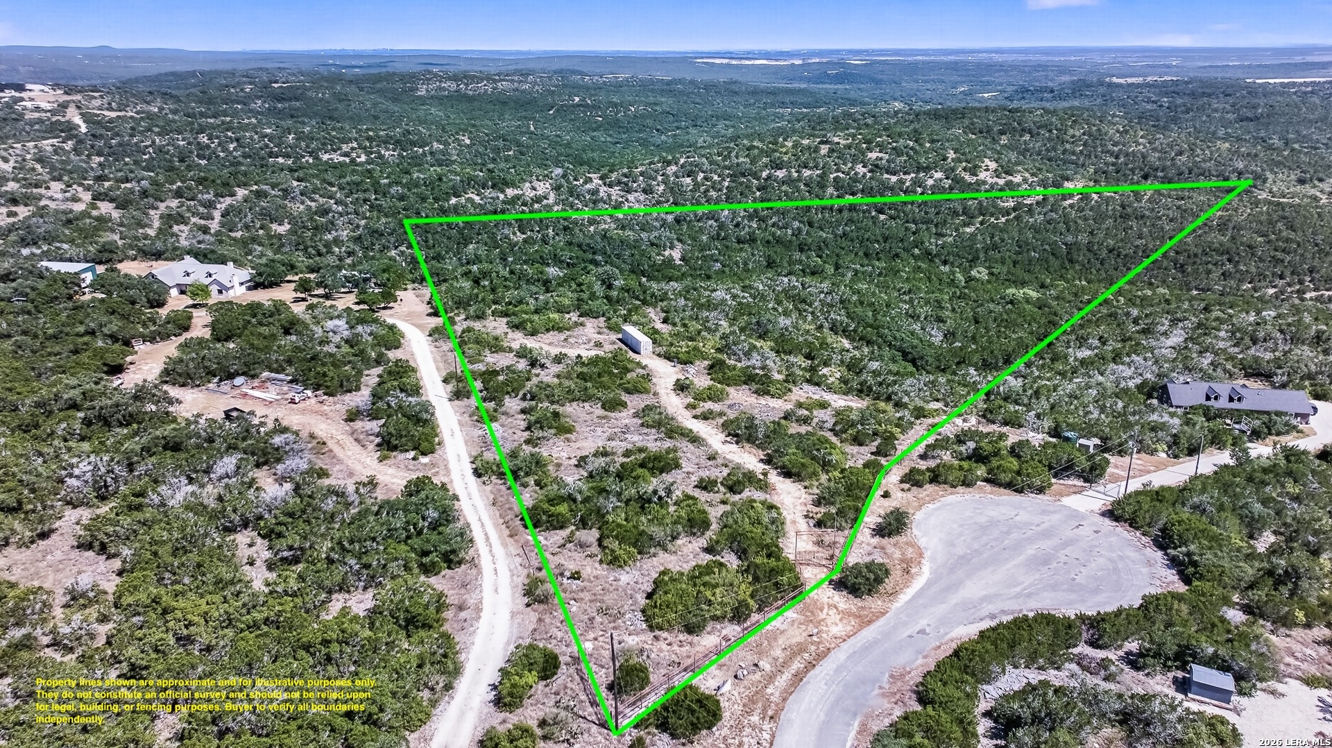1423 County Road 2744 Mico TX 78056