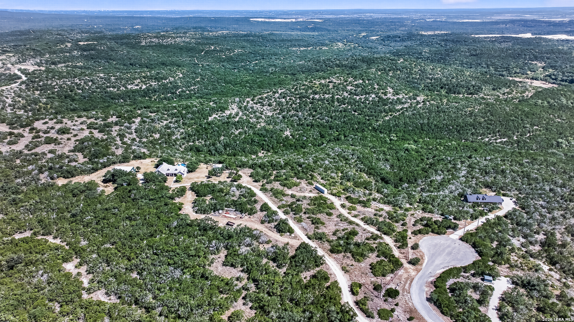 1423 County Road 2744 Mico TX 78056