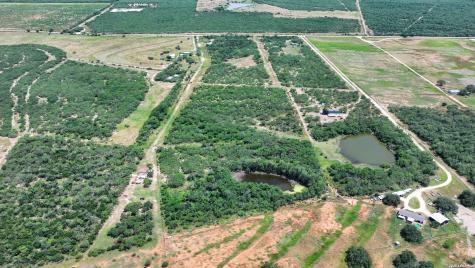 2 County Road 414 Mccoy TX 78113