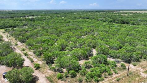 2 County Road 414 Mccoy TX 78113