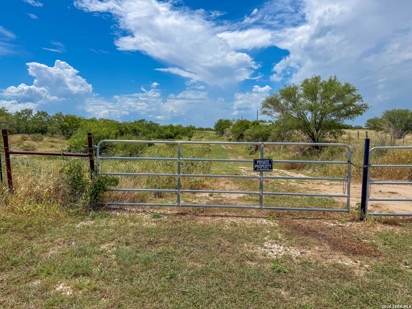 2 County Road 414 Mccoy TX 78113