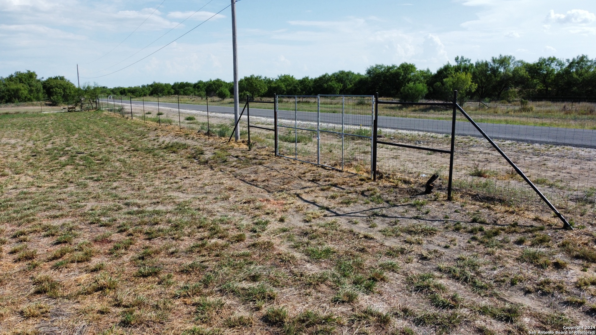 4303 Us Highway 83 Crystal City TX 78839