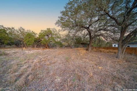 000 Copper Canyon Elmendorf TX 78112