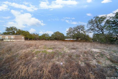 000 Copper Canyon Elmendorf TX 78112