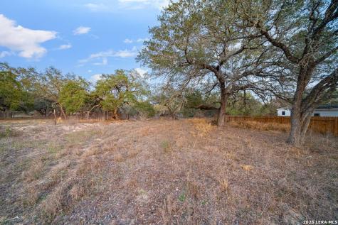 000 Copper Canyon Elmendorf TX 78112