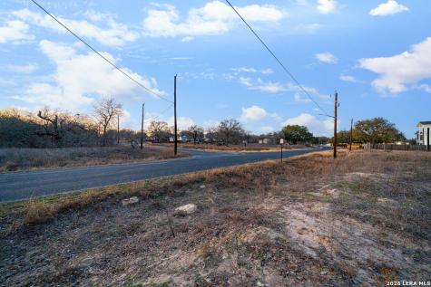000 Copper Canyon Elmendorf TX 78112
