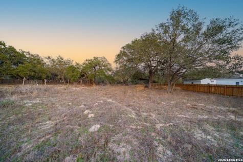000 Copper Canyon Elmendorf TX 78112