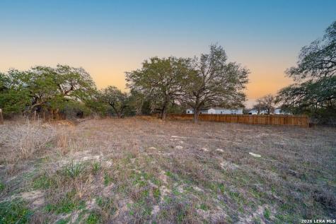 000 Copper Canyon Elmendorf TX 78112