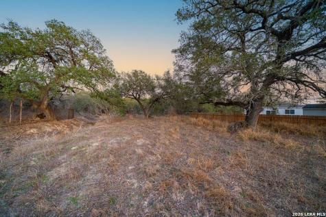 000 Copper Canyon Elmendorf TX 78112