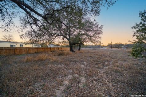 000 Copper Canyon Elmendorf TX 78112