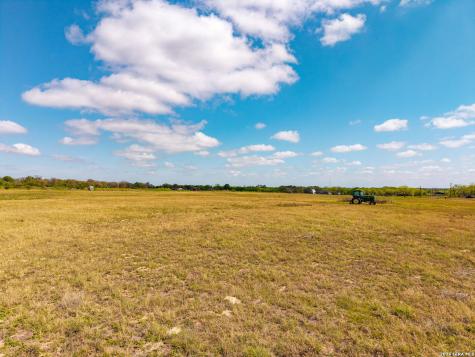 Lot 11 Seay World Seguin TX 78155
