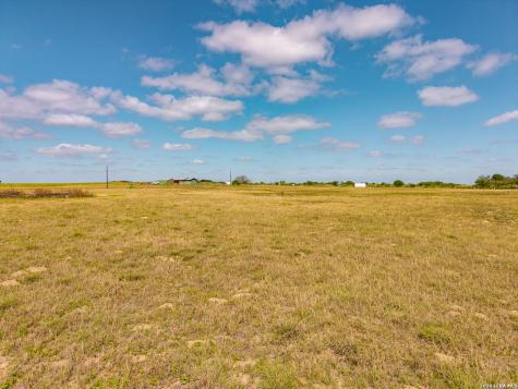 Lot 11 Seay World Seguin TX 78155