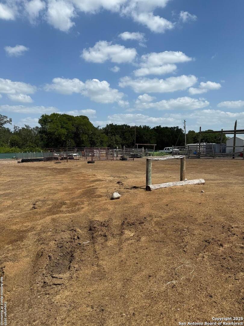 2760 Glenewinkel Seguin TX 78155