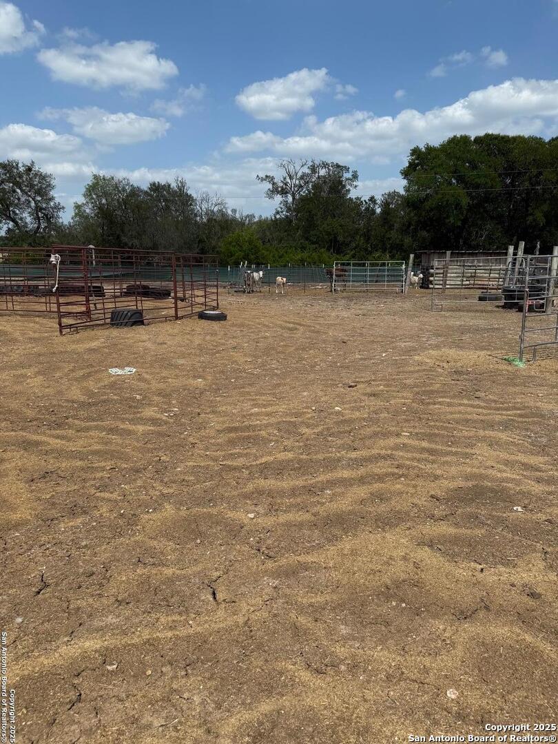 2760 Glenewinkel Seguin TX 78155