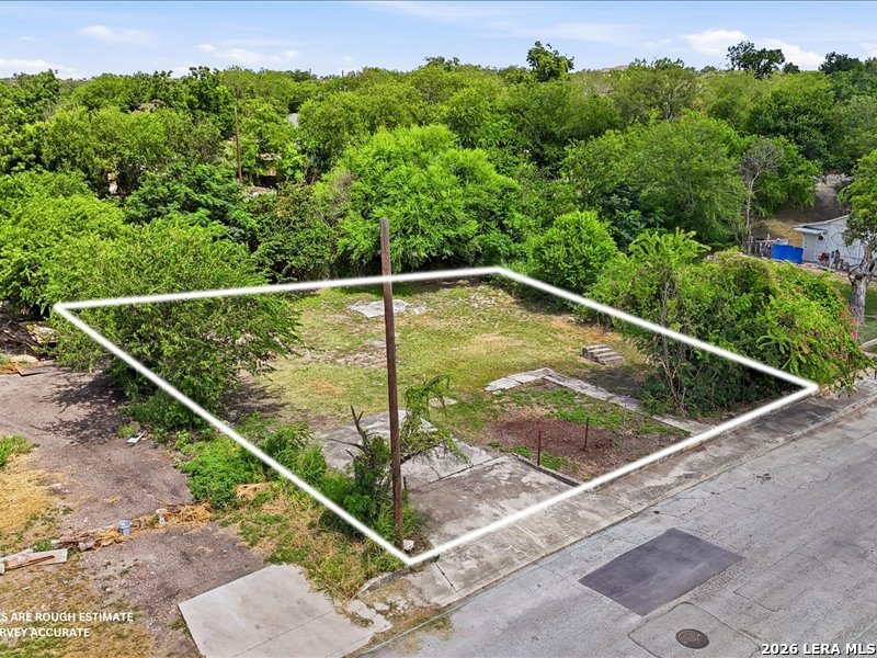 1203 S Comal San Antonio TX 78207