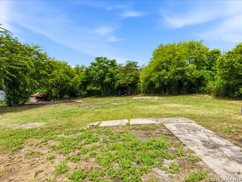 1203 S Comal San Antonio TX 78207