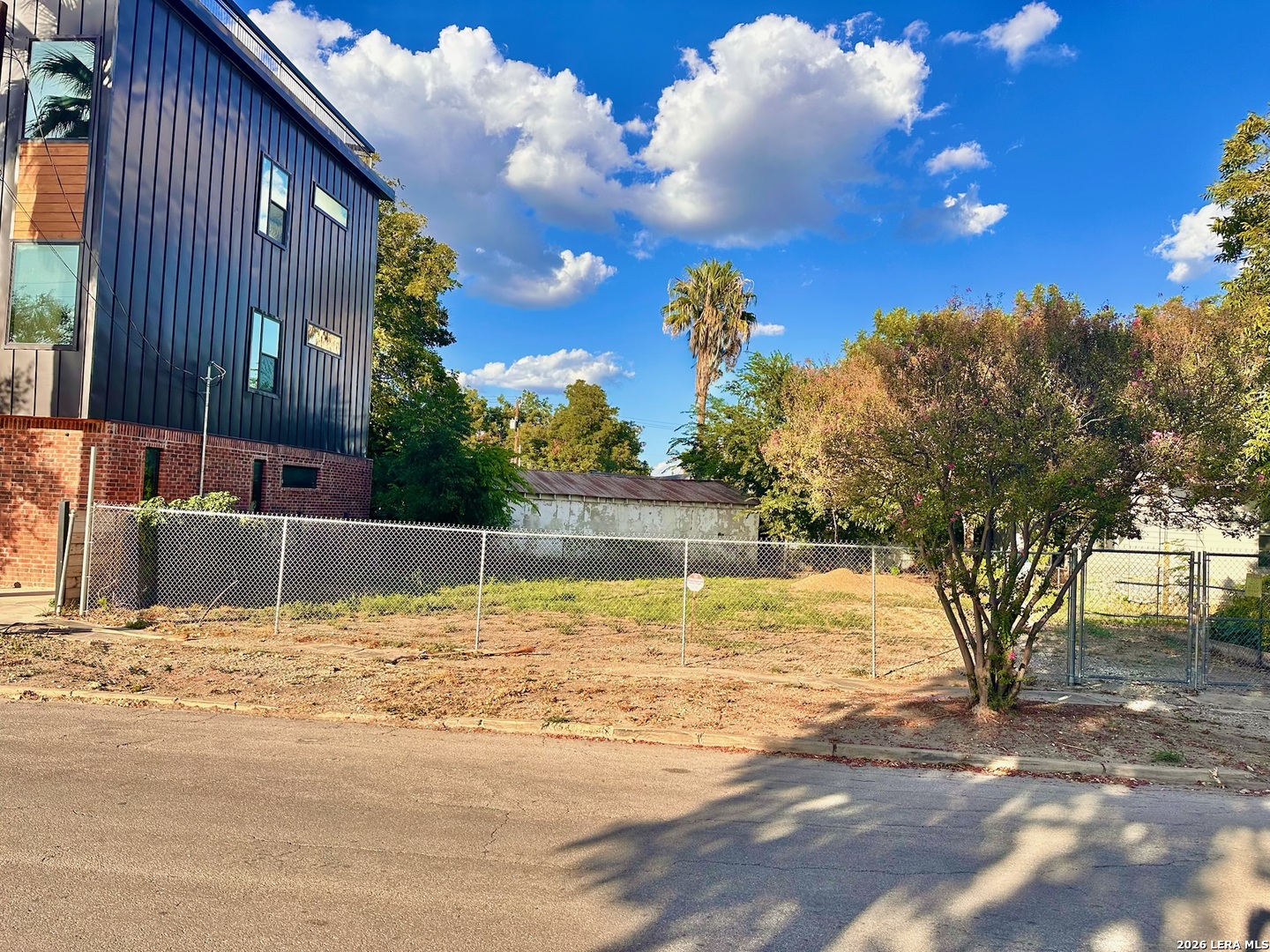 733 E Park Avenue San Antonio TX 78212