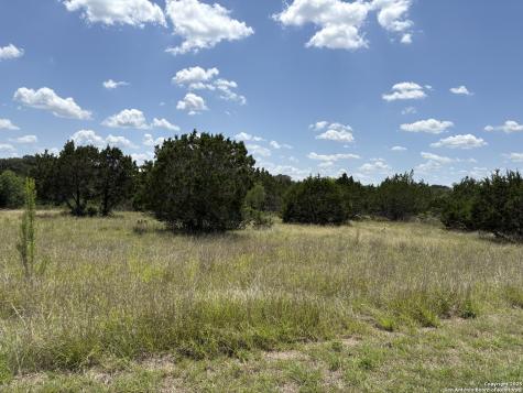 Lot 43 Saddle Tree Bandera TX 78003