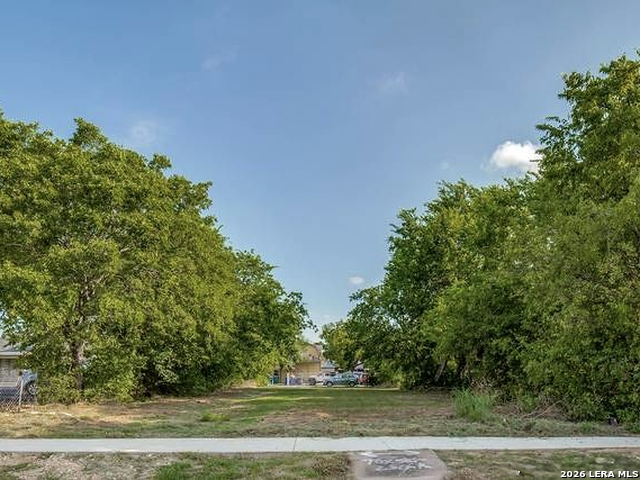 313 E Locust San Antonio TX 78212