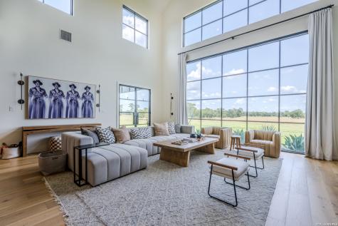 1071 Private Road 1090 Hallettsville TX 77964