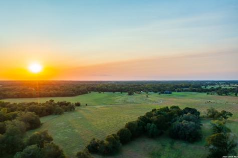 1071 Private Road 1090 Hallettsville TX 77964