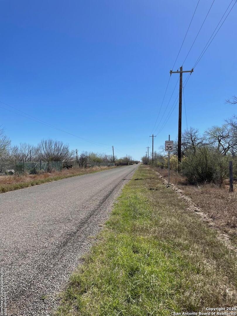 1010 Cr 308a Jourdanton TX 78026