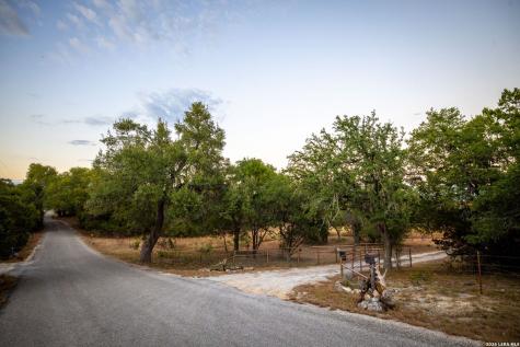 1100 Thompson Ranch Road Wimberley TX 78676