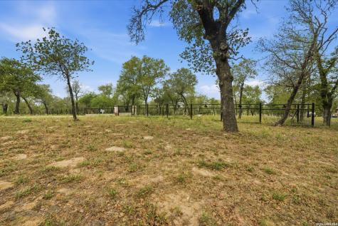 970 Stevens Road Somerset TX 78069