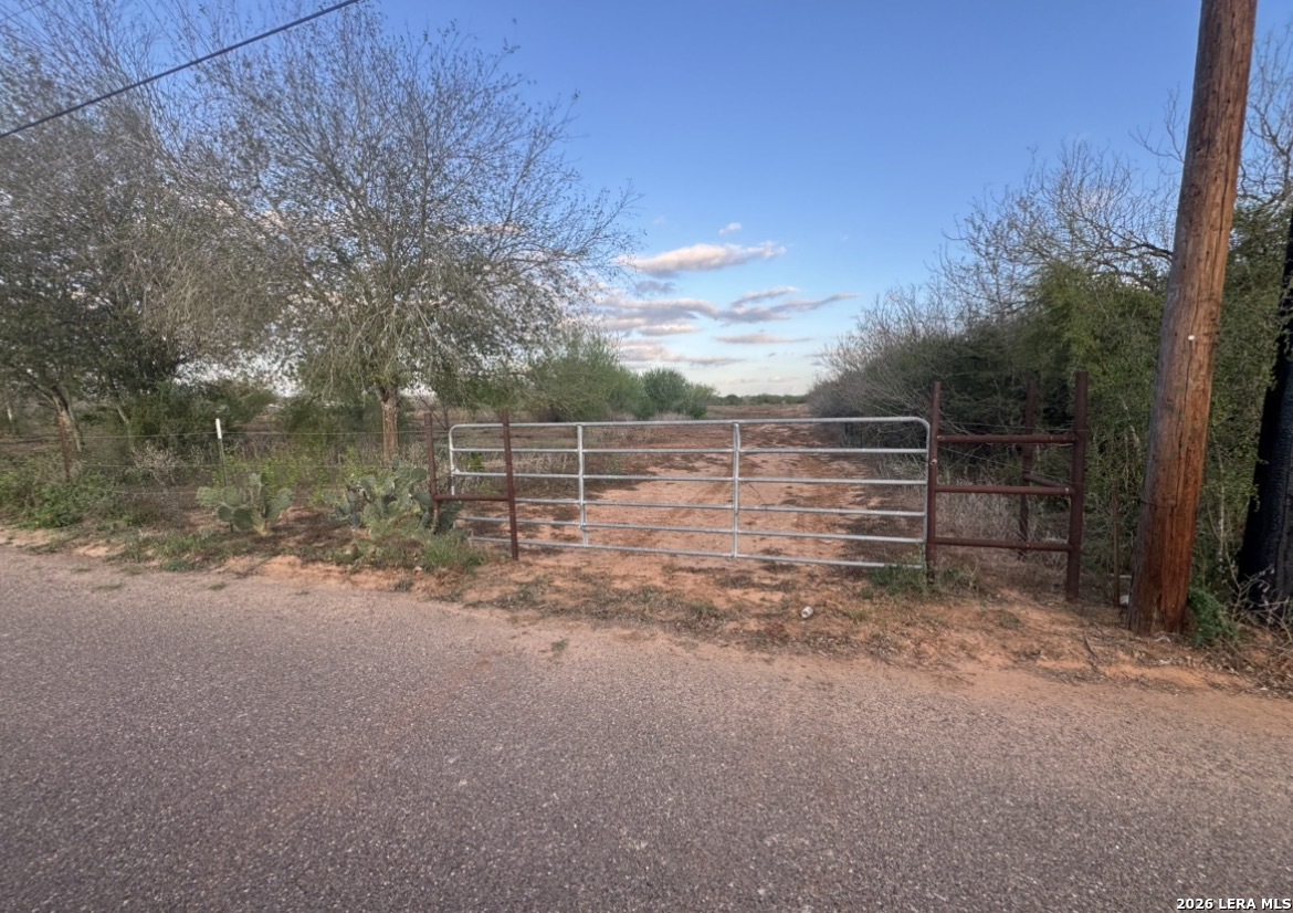 24 Cheyenne Hebbronville TX 78361