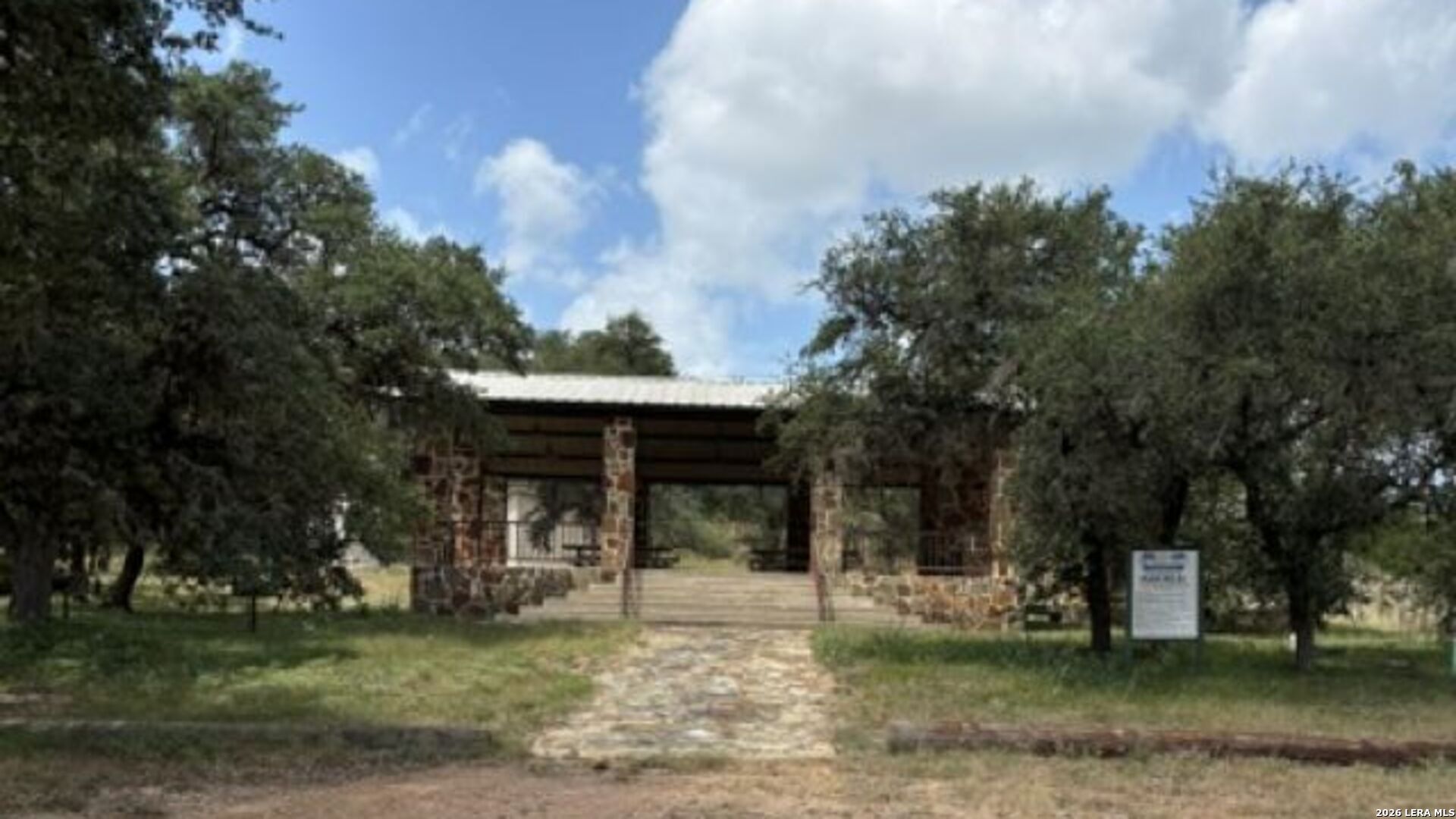 Lot 43 Pr 2535 Mico TX 78056