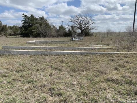 00 Cr 401 Waelder TX 78959