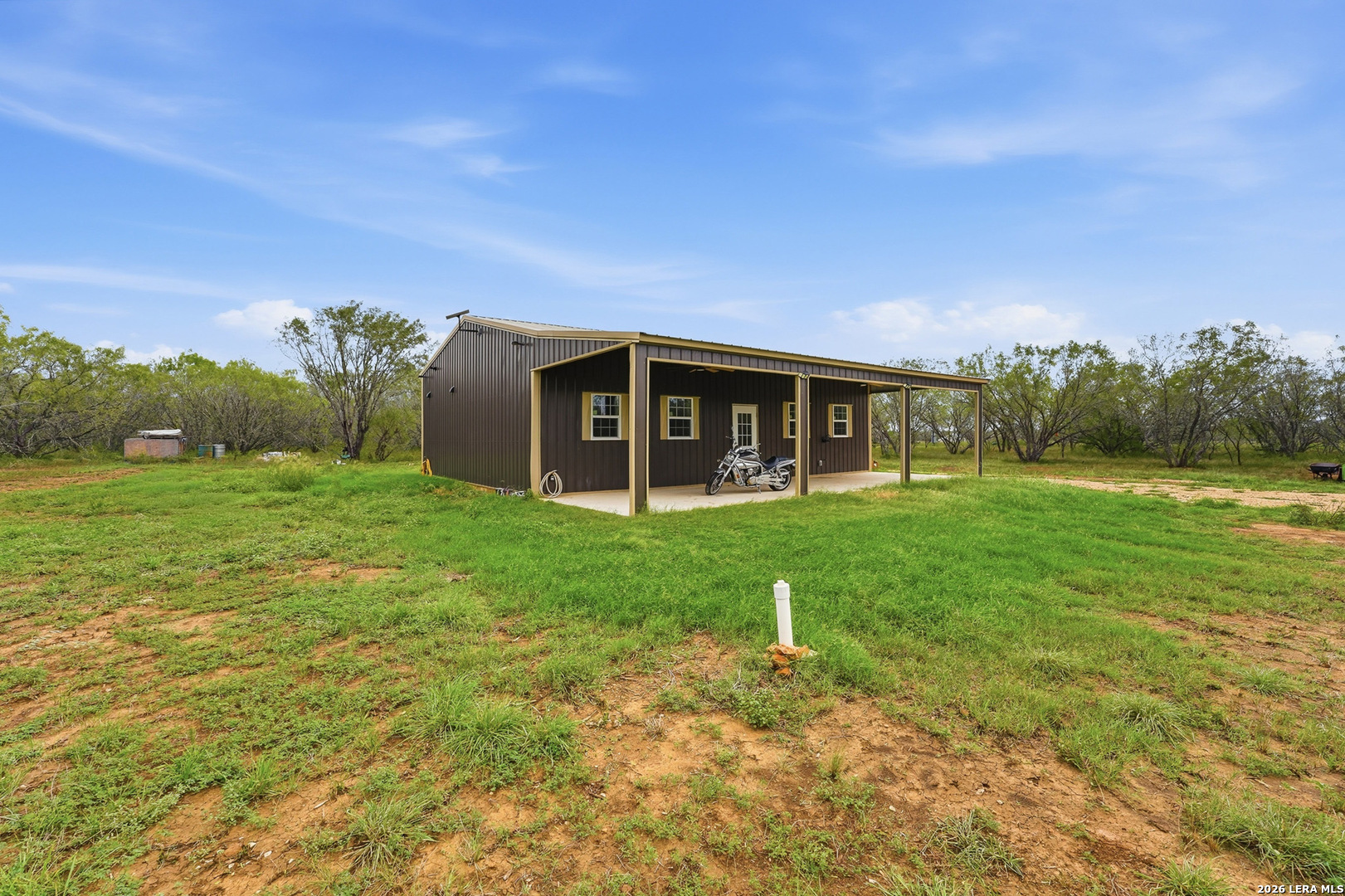 812 County Road 415 Stockdale TX 78160