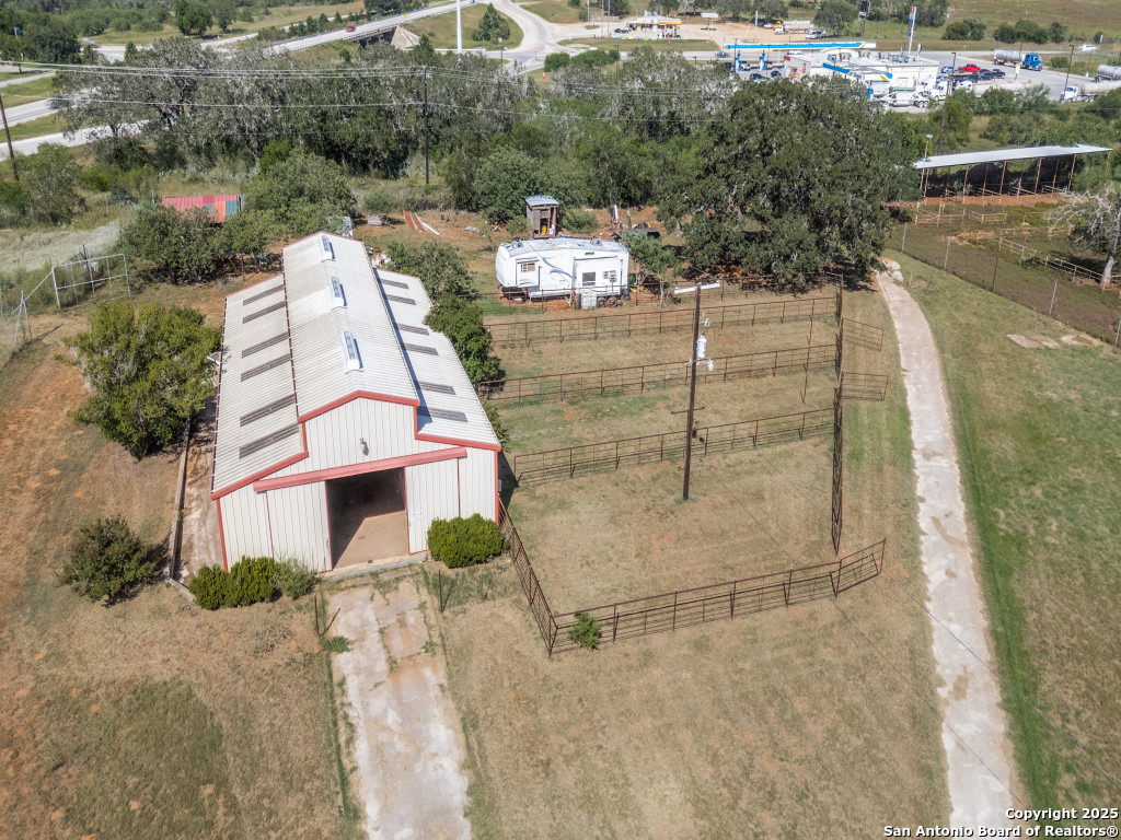 819 Us Highway 87 Stockdale TX 78160
