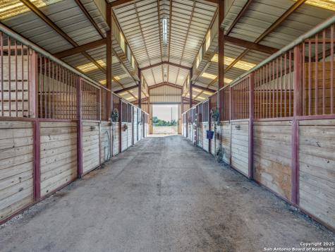 819 Us Highway 87 Stockdale TX 78160