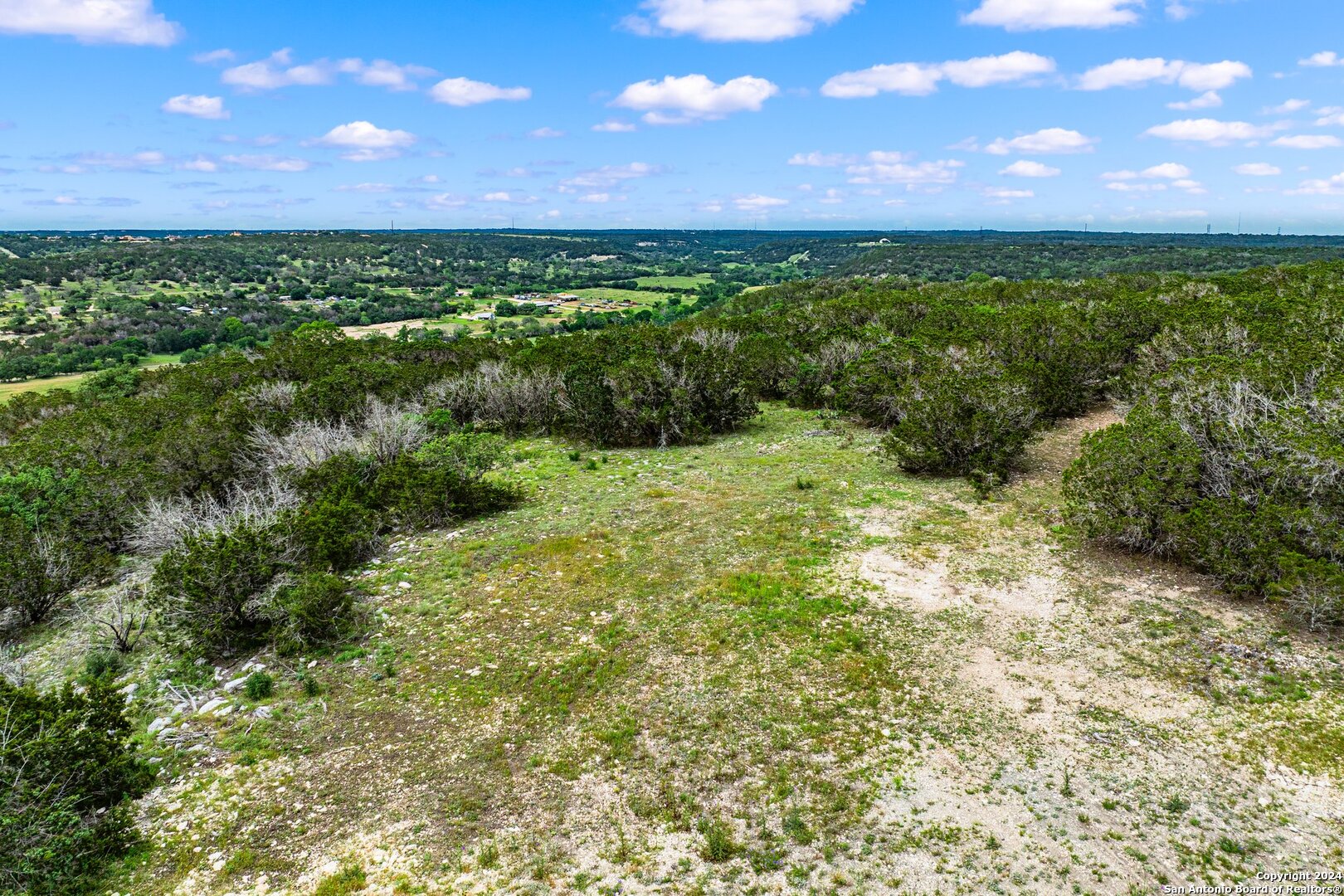 195 & 200 Countless Views Drive Kerrville TX 78028