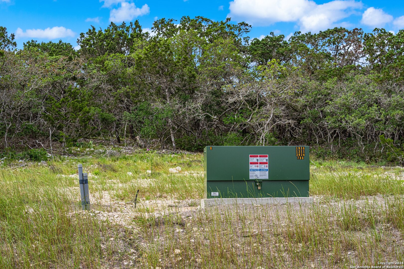 195 & 200 Countless Views Drive Kerrville TX 78028