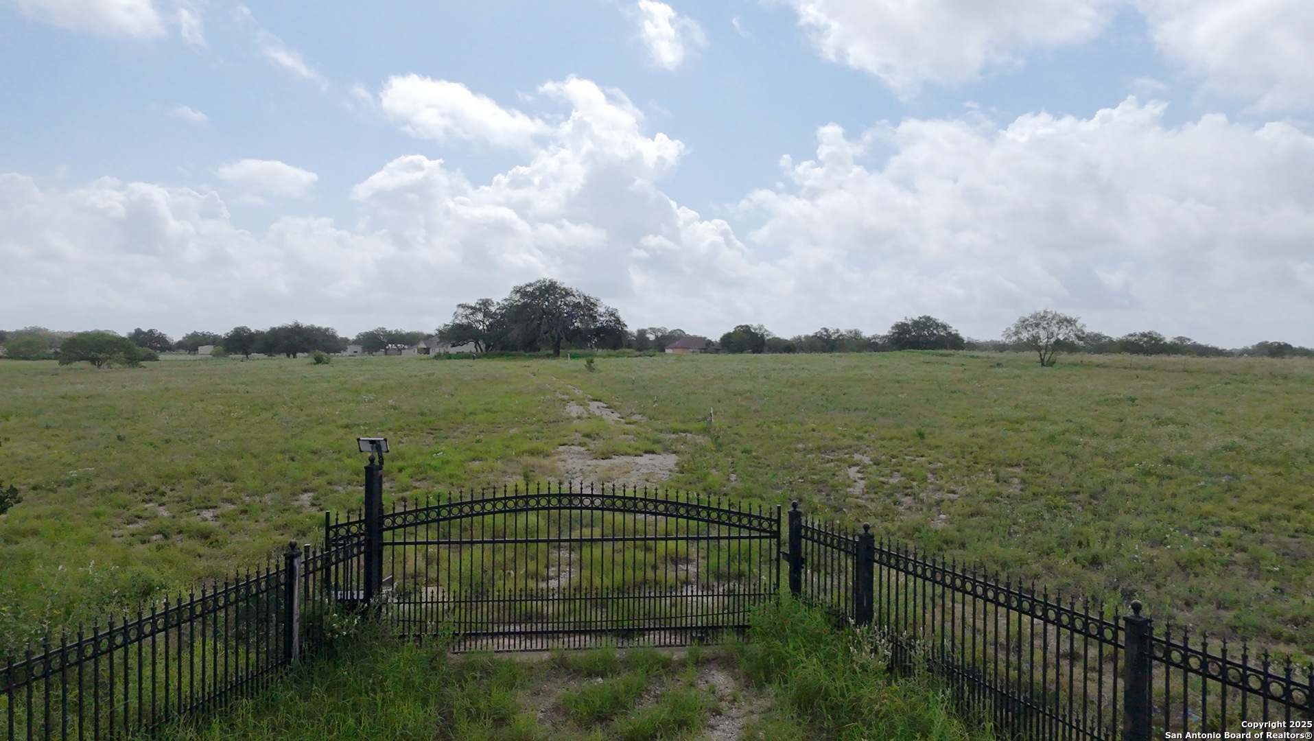 Lot 2 County Road 6723 Natalia TX 78059