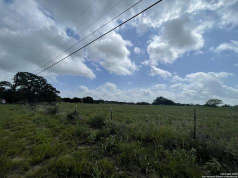 Lot 2 County Road 6723 Natalia TX 78059