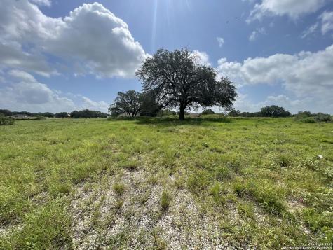Lot 2 County Road 6723 Natalia TX 78059
