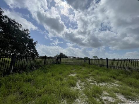 Lot 2 County Road 6723 Natalia TX 78059