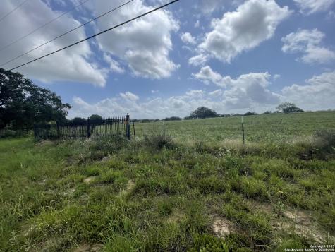 Lot 2 County Road 6723 Natalia TX 78059