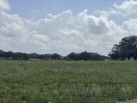 Lot 2 County Road 6723 Natalia TX 78059