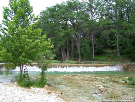 254 Possum Haw Holly Trail Leakey TX 78873