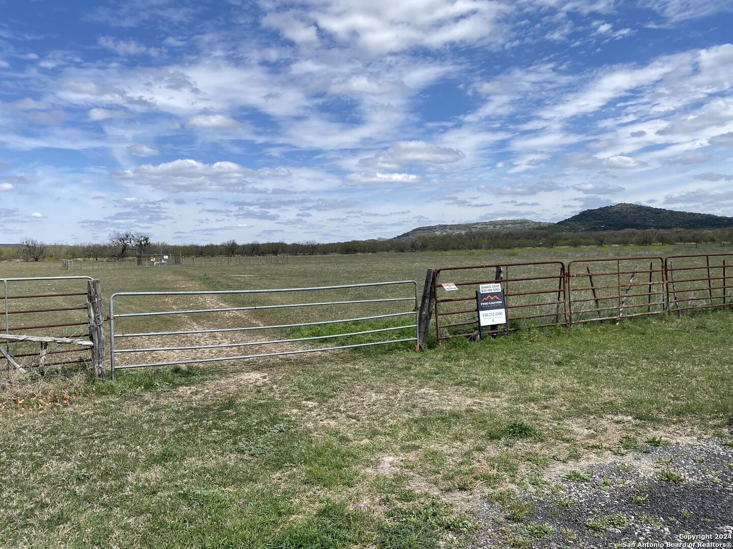 254 Possum Haw Holly Trail Leakey TX 78873