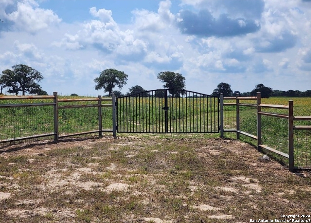 233 Triple Bend Drive La Vernia TX 78121