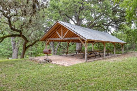 22 Camino Del Rancho Concan TX 78838