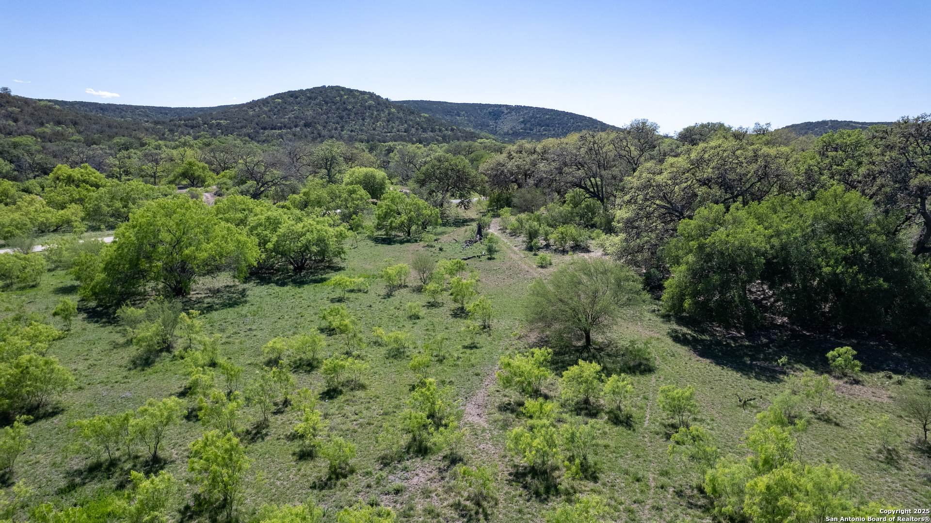 22 Camino Del Rancho Concan TX 78838