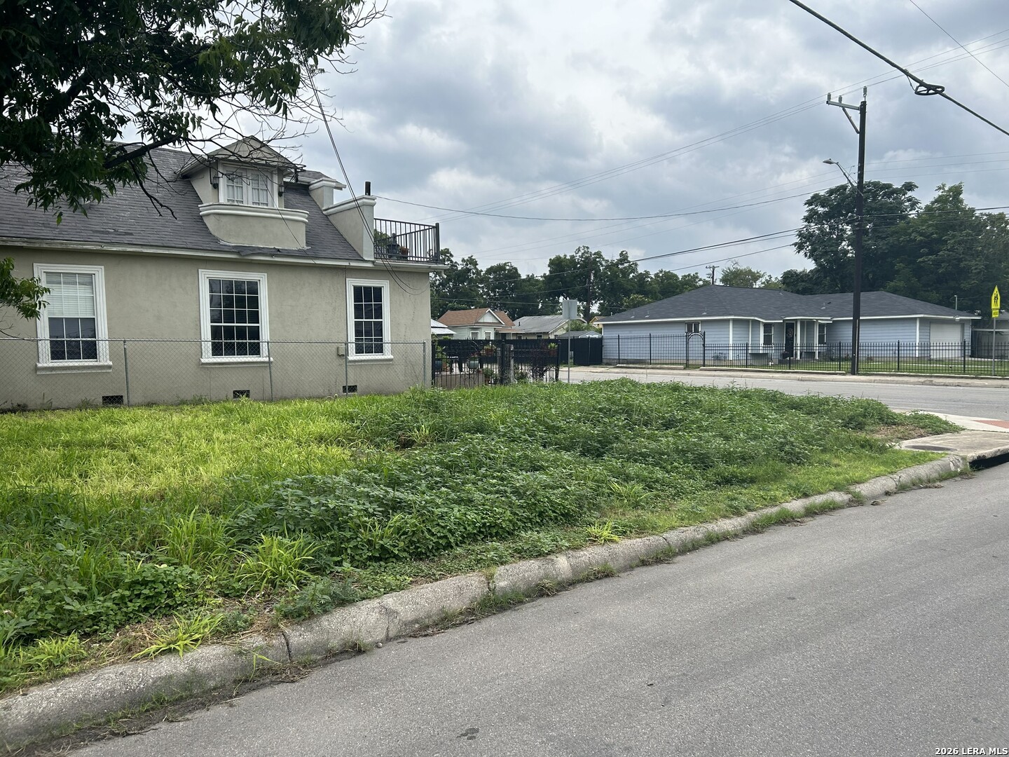 727 S Trinity Street San Antonio TX 78207